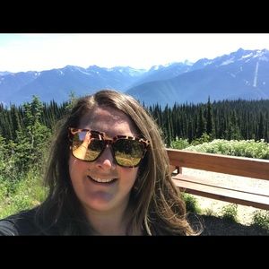 Meet your Posher, Heather